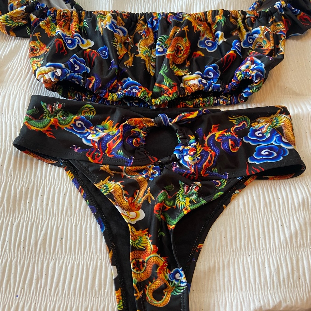 Cute swimsuit (only tried on)